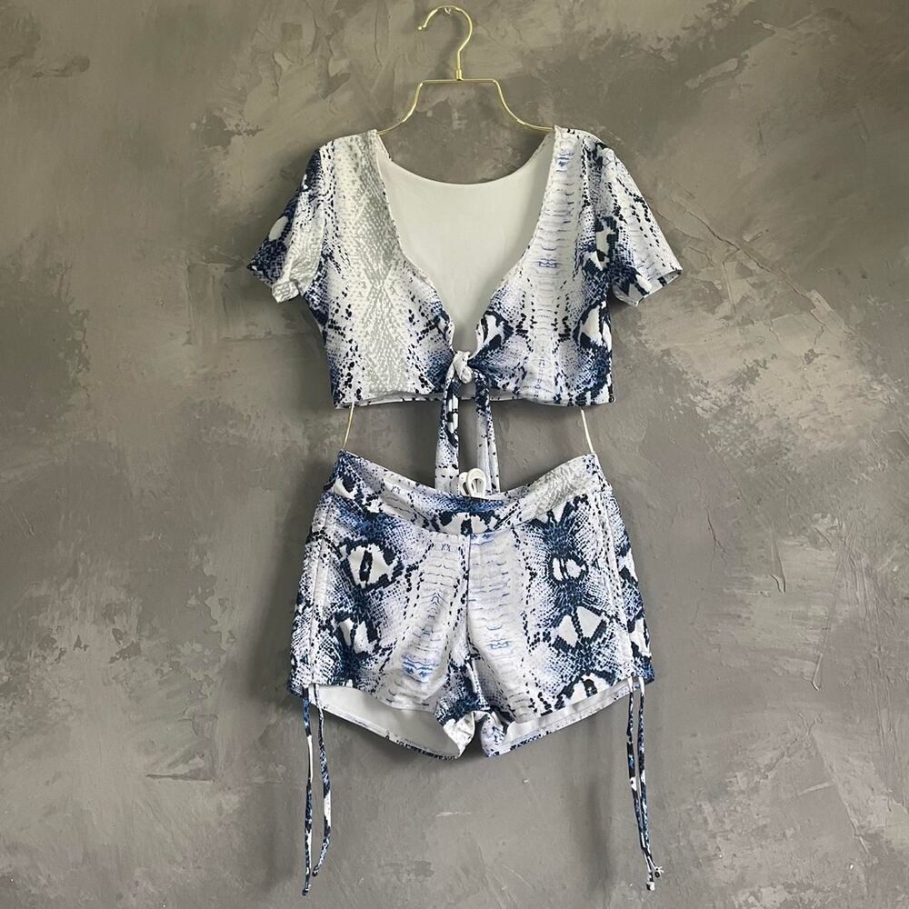 SHEIN Blue Snake Print Tie Front Crop Top Shorts Set Size Large Y2K
